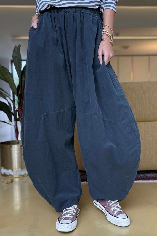 Made in Italy Cooper Needlecord Classic Barrel Leg Pant Charcoal